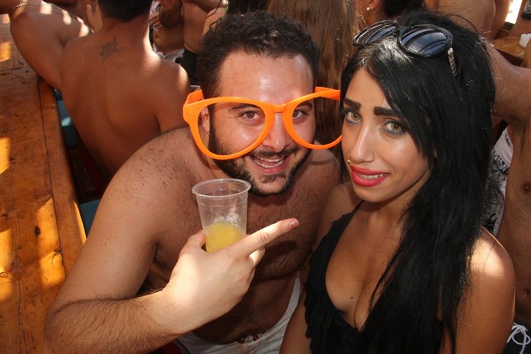 Cyan Sunday Club My Life Is a Circus